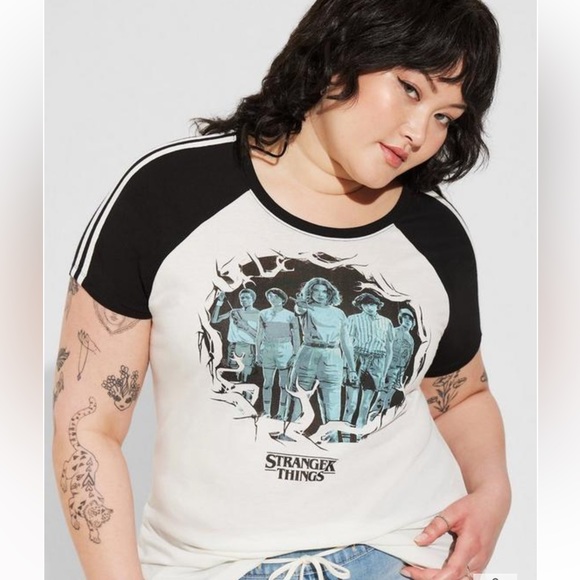 Netflix Stranger Things Classic Fit Crew Neck Striped Raglan Top - Picture 1 of 2
